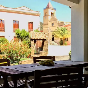 Vacanze La Pavoncella Apartment Teulada